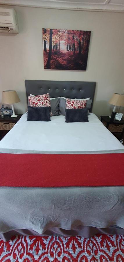 Garden Corner Guesthouse Beaufort West Εξωτερικό φωτογραφία
