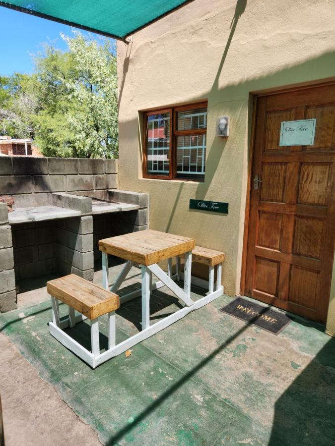 Garden Corner Guesthouse Beaufort West Εξωτερικό φωτογραφία