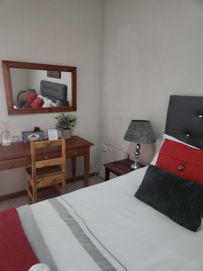 Garden Corner Guesthouse Beaufort West Εξωτερικό φωτογραφία