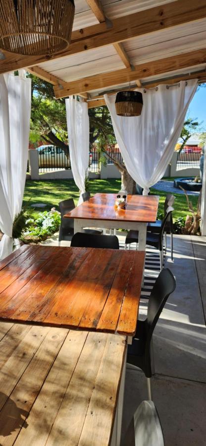 Garden Corner Guesthouse Beaufort West Εξωτερικό φωτογραφία